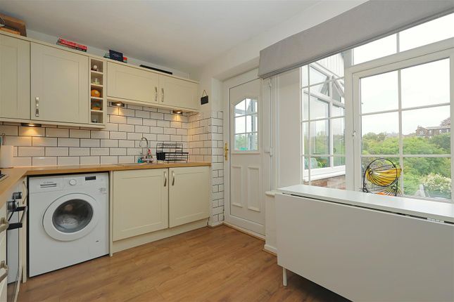 9, New Park Place, Pudsey photo 3
