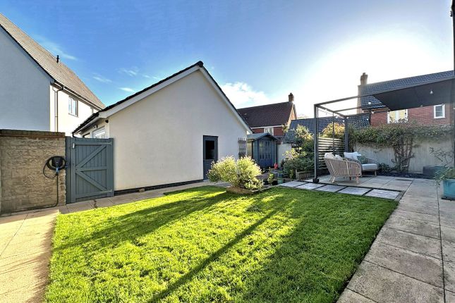 27, Cranesbill Crescent, Charfield photo 3