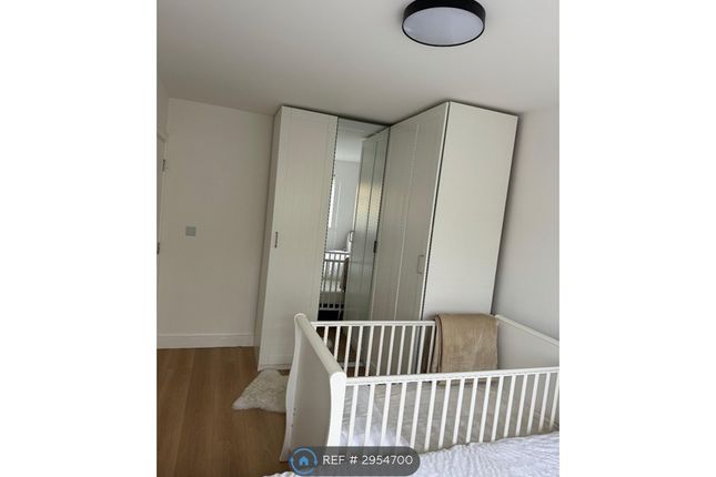 Redland Drive, Northampton photo 4