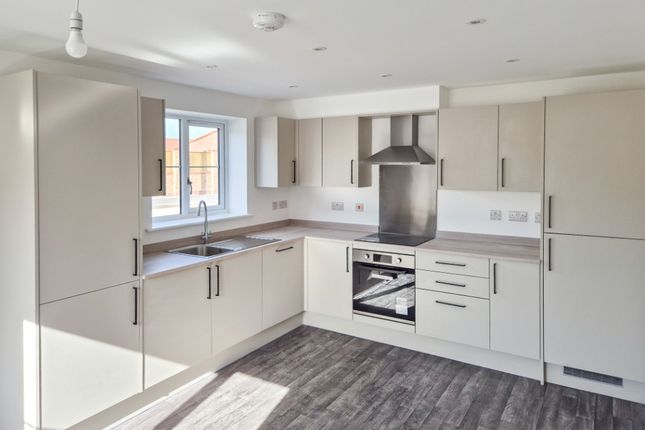 22, Beverley Road, Harworth photo 2