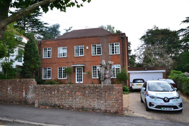 Thumbnail Detached house to rent in Nightingale Road, Rickmansworth, Hertfordshire