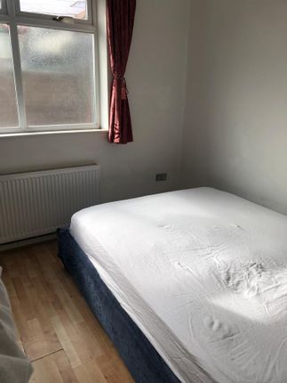 103-105, Eccles New Road, Salford photo 4