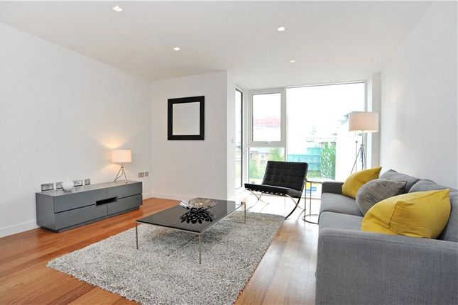 Thumbnail Flat to rent in Spenlow Apartments, London
