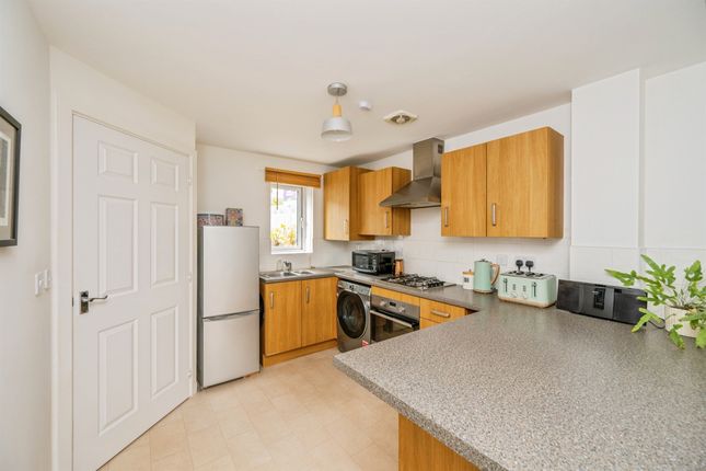 23, Crawley Way, Derby photo 5