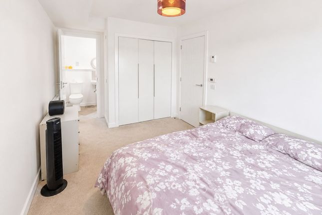 86 Canal View, Broxburn photo 4