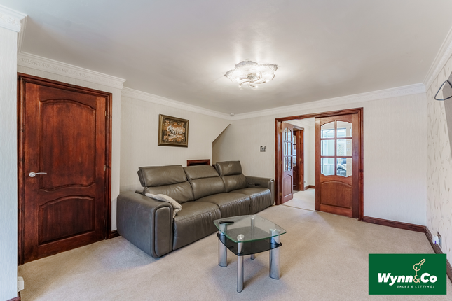 2, Holly Bank, Pontefract photo 4