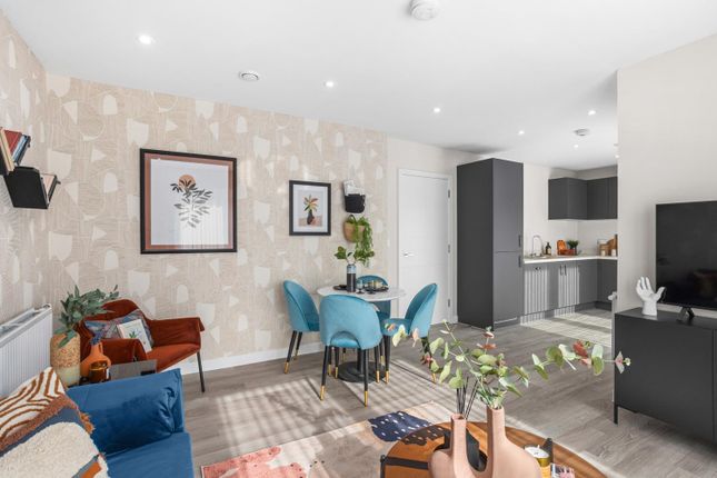 Thumbnail Flat for sale in Excalibur Drive, Catford, London