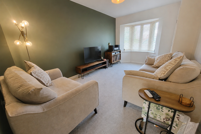 7, Valley View Drive, Great Blakenham, Ipswich, Suffolk, IP6 photo 2