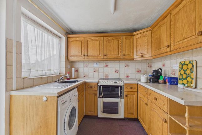64, The Beeches, Upton-Upon-Severn photo 4