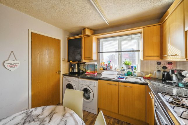 36, Sidon Hill Way, Cannock photo 4