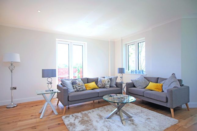 1 bed flat for sale in Hendon Park View, Great North Way, Hendon NW4