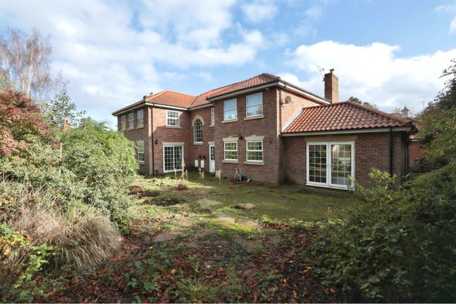 Detached house for sale in Rose Gardens, Retford