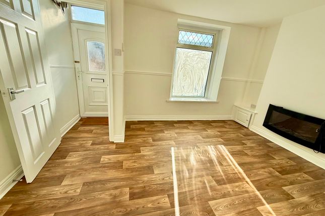 10 Afon Llwyd Terrace, Pontypool photo 2