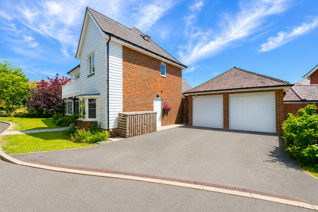 10, Joseph Conrad Drive, Ashford photo 2