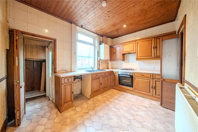17, Aston View, West Yorkshire photo 3