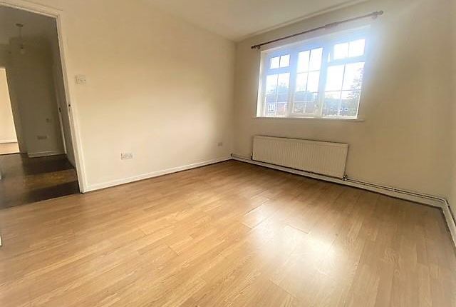 Flat 26 Baverley Hyrst, Addiscombe Road, Croydon photo 3