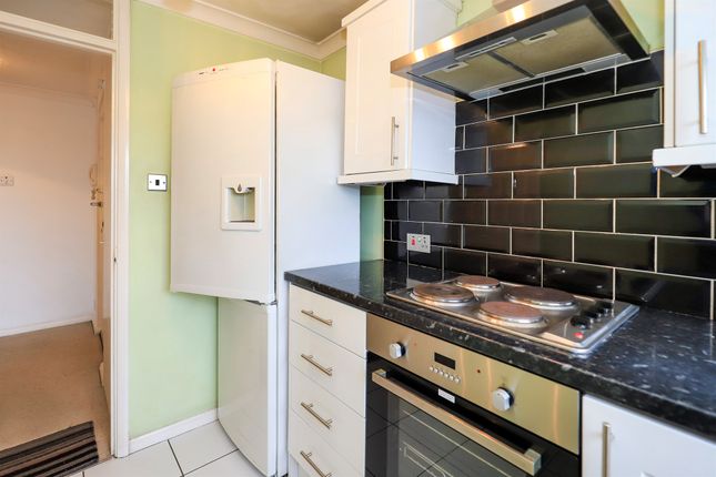 80, High Meadows, Wolverhampton photo 4