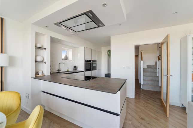 Open Plan Kitchen/Living