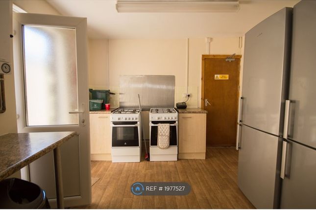 Terraced house to rent in Gwydr Crescent, Uplands, Swansea
