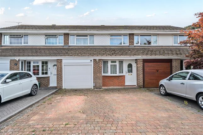 3-bed house on 12, Willowford, Yateley, £425,000