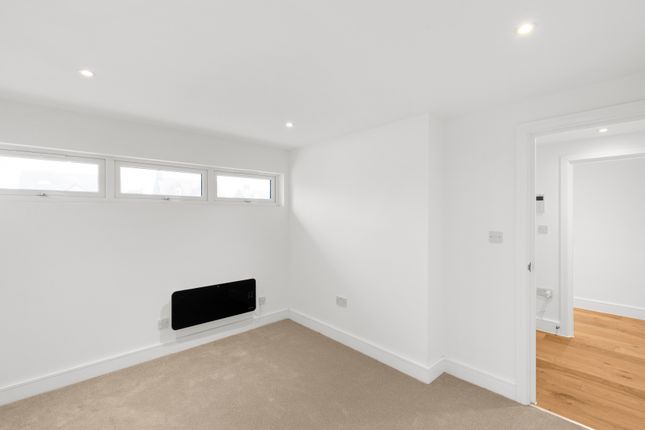 Flat 11, London Road, Sittingbourne, ME10 1FH, Sittingbourne photo 4