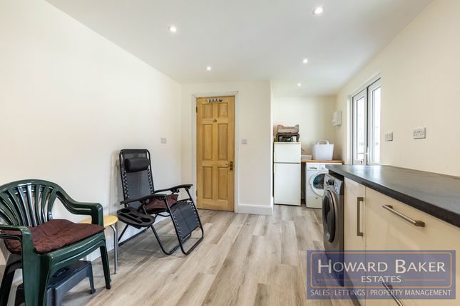 Maisonette for sale in Church Lane, London