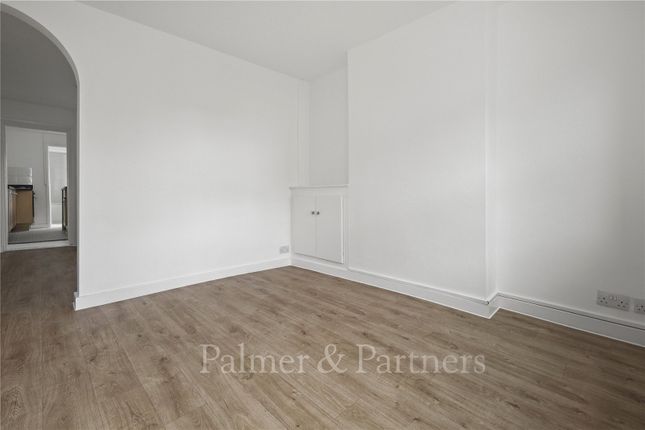 28, Cromwell Road, Essex photo 3