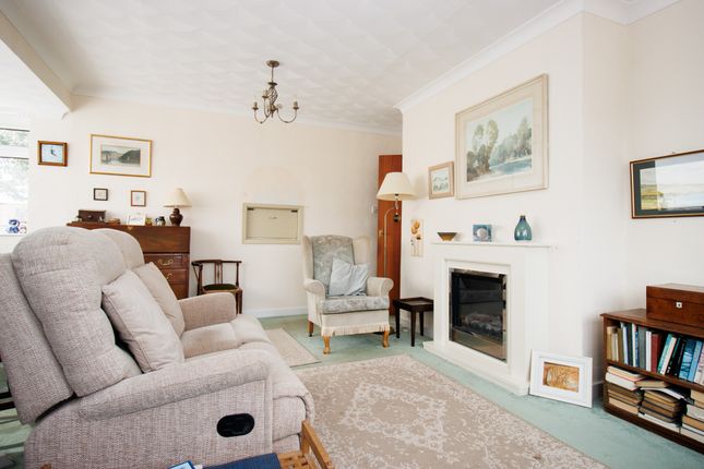 12, Silverwood Avenue, Filey photo 3