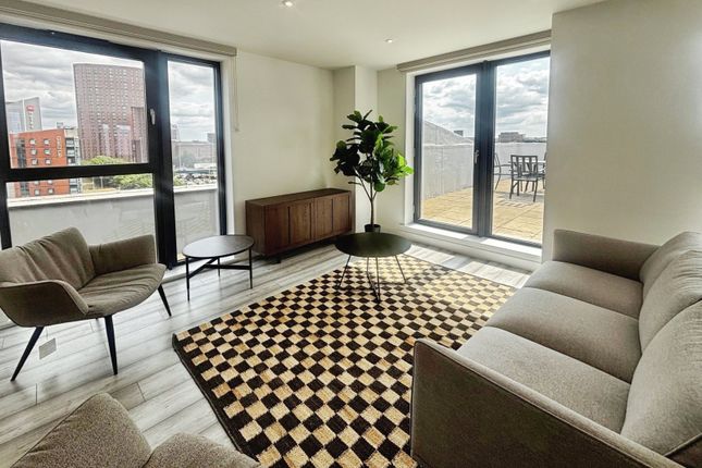 8-106,, The Radiant, Leeds photo 2