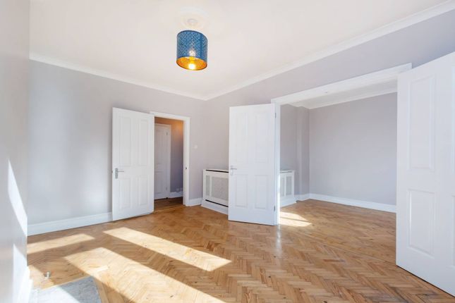 Maisonette to rent in Truslove Road, West Norwood, London