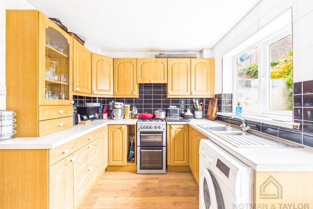 23 Grove Park, Torpoint photo 2