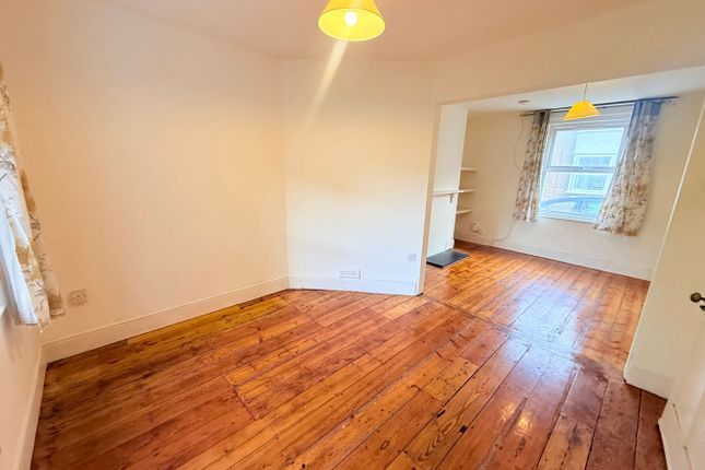 43, East John Walk, Exeter photo 4