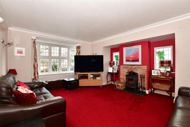 Thumbnail Detached house for sale in Oxshott Road, Leatherhead, Surrey