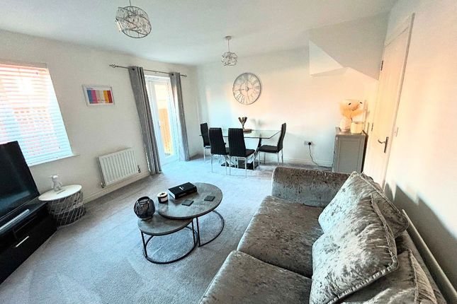 Thumbnail Town house for sale in Rennison Mews, Blaydon-On-Tyne