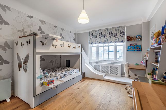 Flat 103 Ivor Court,, Gloucester Place, London photo 4
