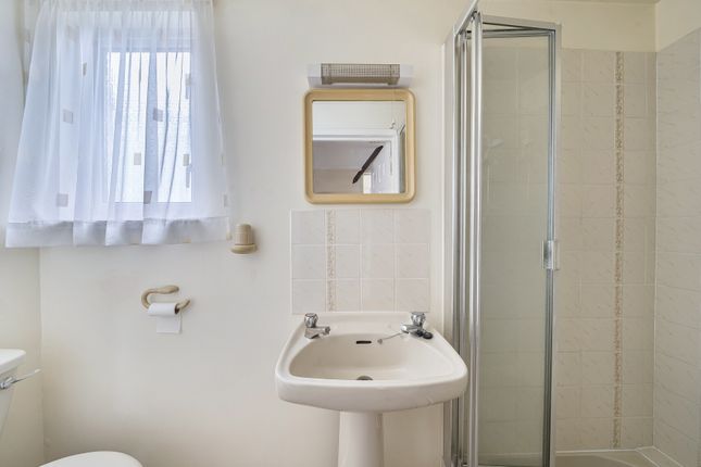 1361608-18-68E679...