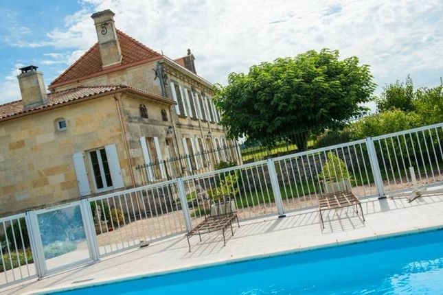 Property for sale in Bordeaux, Aquitaine, 33, France