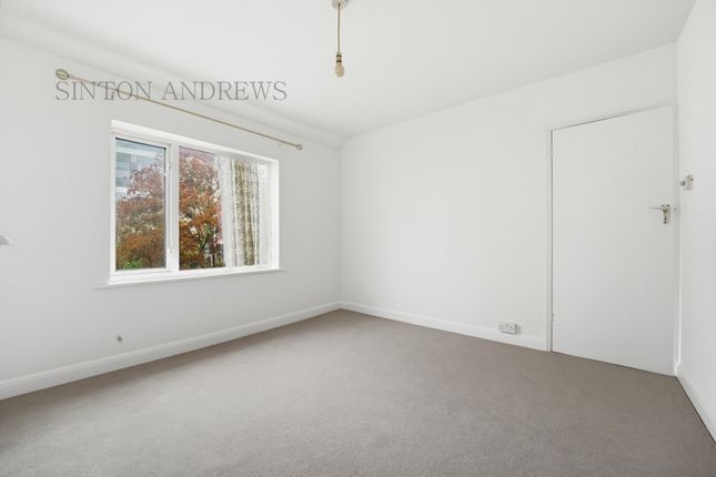 Nestles Avenue, London photo 4