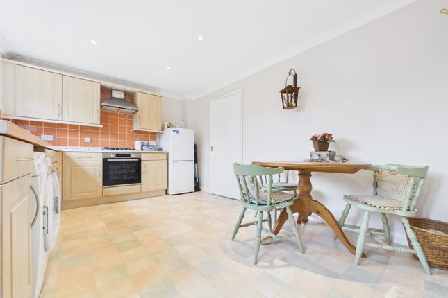 4, Pentland Rise, Great Ashby, Stevenage photo 3