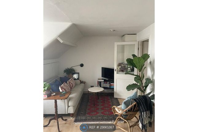 Flat, Warwick Road Ealing, Ealing photo 4