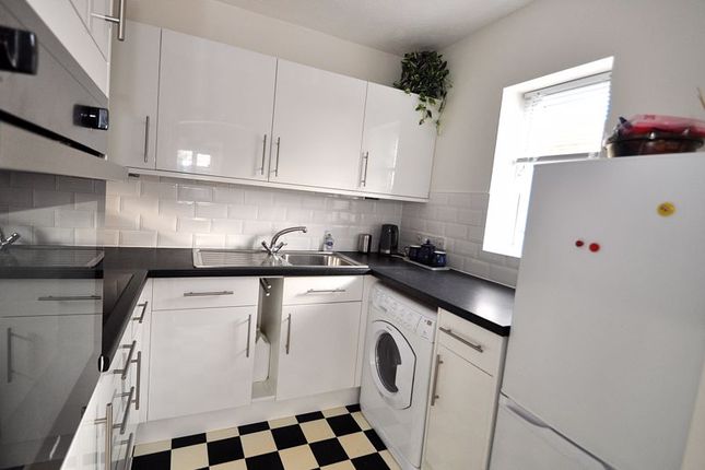 Flat 15,Kingston Lodge,49, Kingston Road, New Malden photo 2