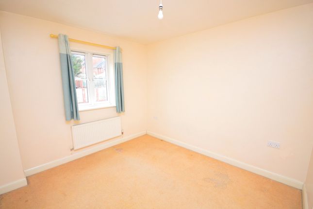Terraced house to rent in Kinnerton Way, Exwick, Exeter