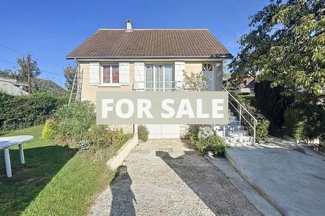 Thumbnail Detached house for sale in Caen, Basse-Normandie, 14000, France