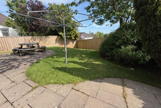 49, Maes Y Wennol, Carmarthen photo 4
