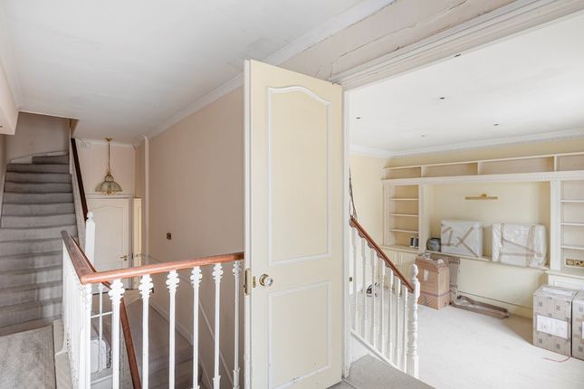 Town house for sale in Lowndes Square, Knightsbridge, London