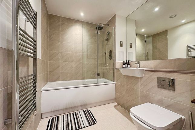 Flat 2, Callow House, London photo 4