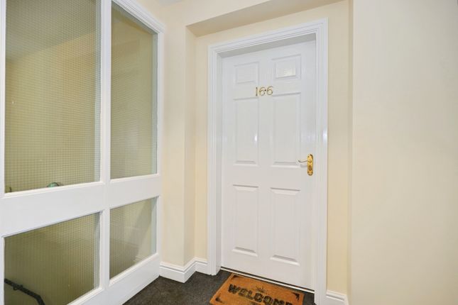 166, Prestwood Road, West Midlands photo 4