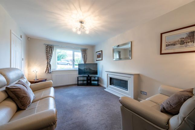 69, Everard Avenue, Sheffield photo 4