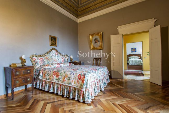 Apartment for sale in Via Camollia, Siena, Toscana