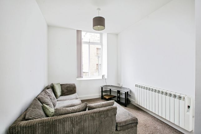 Flat 30, Courier House, 9, King Cross Street, West Yorkshire photo 3